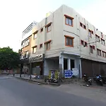 Oyo Flagship 6626 Khaleej Residency