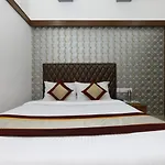 Oyo Flagship 6626 Khaleej Residency
