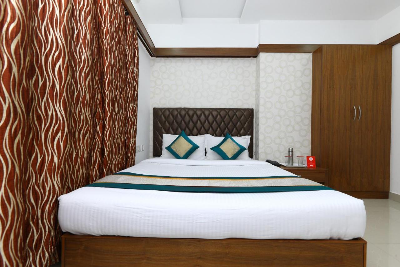 Oyo Flagship 6626 Khaleej Residency